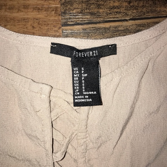 Forever 21 Crop Top - Picture 2 of 3